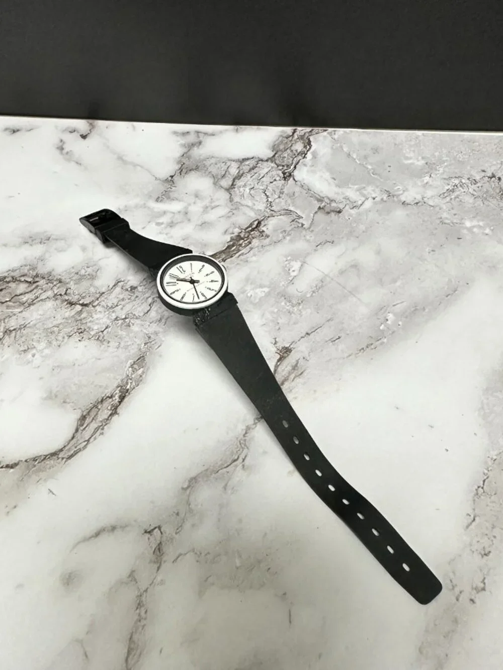3/$30 AWATCH Womens Watch White Dial 24MM  Black Resin Band New Battery 8.5